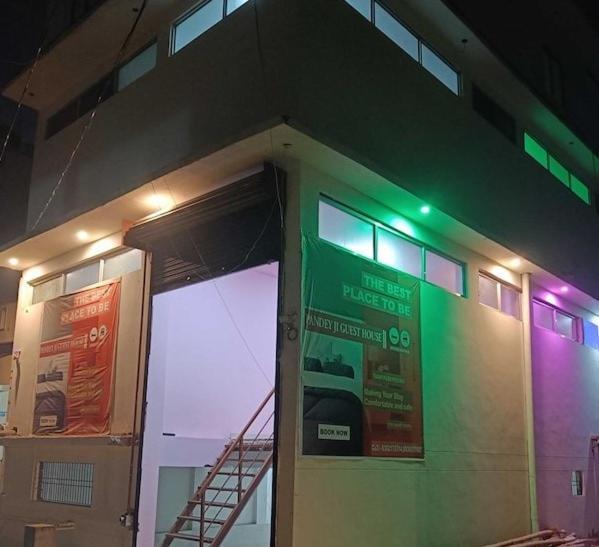 Oyo Pandey Ji Guesthouse Gorakhpur Esterno foto