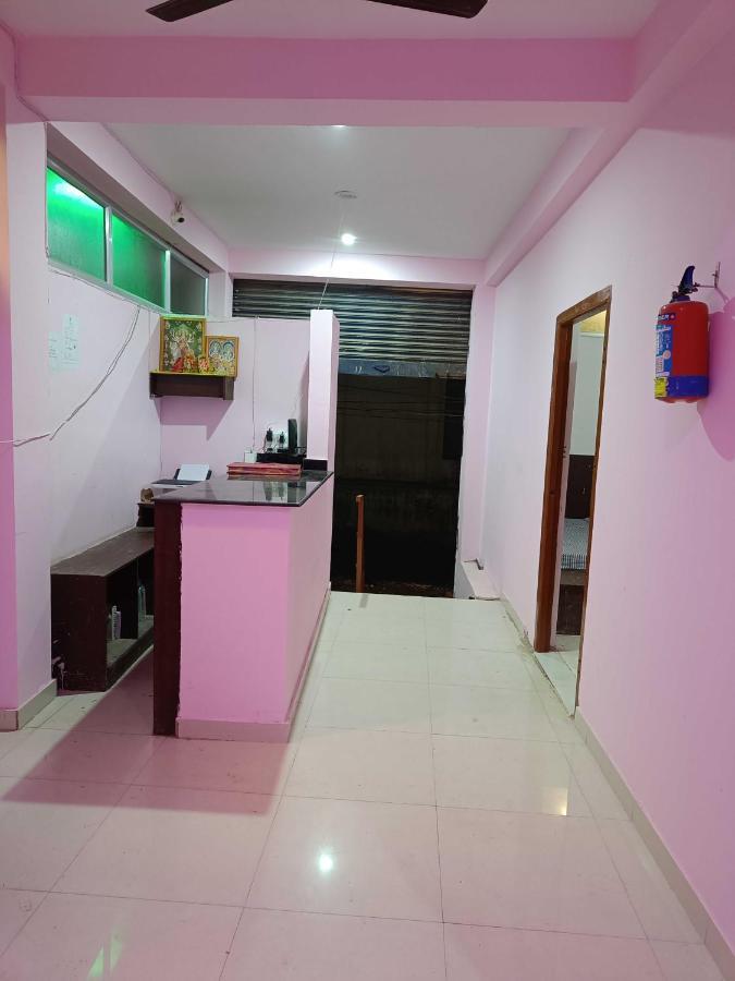 Oyo Pandey Ji Guesthouse Gorakhpur Esterno foto
